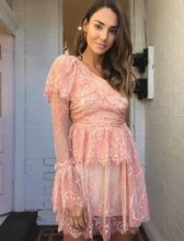 Load image into Gallery viewer, SALE Alice McCall Dress Size 10 Suits An 8 - Preloved Designer Consignment
