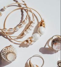 Load image into Gallery viewer, Cartel Fresh Water Double Pearl Cuff Adjustable
