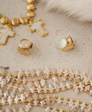 Load image into Gallery viewer, Luna Oversized Pearl Gold Dress Ring
