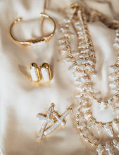 Load image into Gallery viewer, Rivera Layered Cross Necklace
