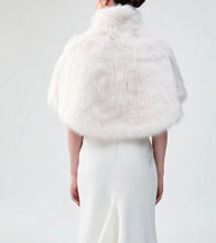 Load image into Gallery viewer, Nord Cape White By Unreal Fur
