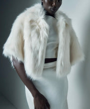 Load image into Gallery viewer, Nord Cape White By Unreal Fur
